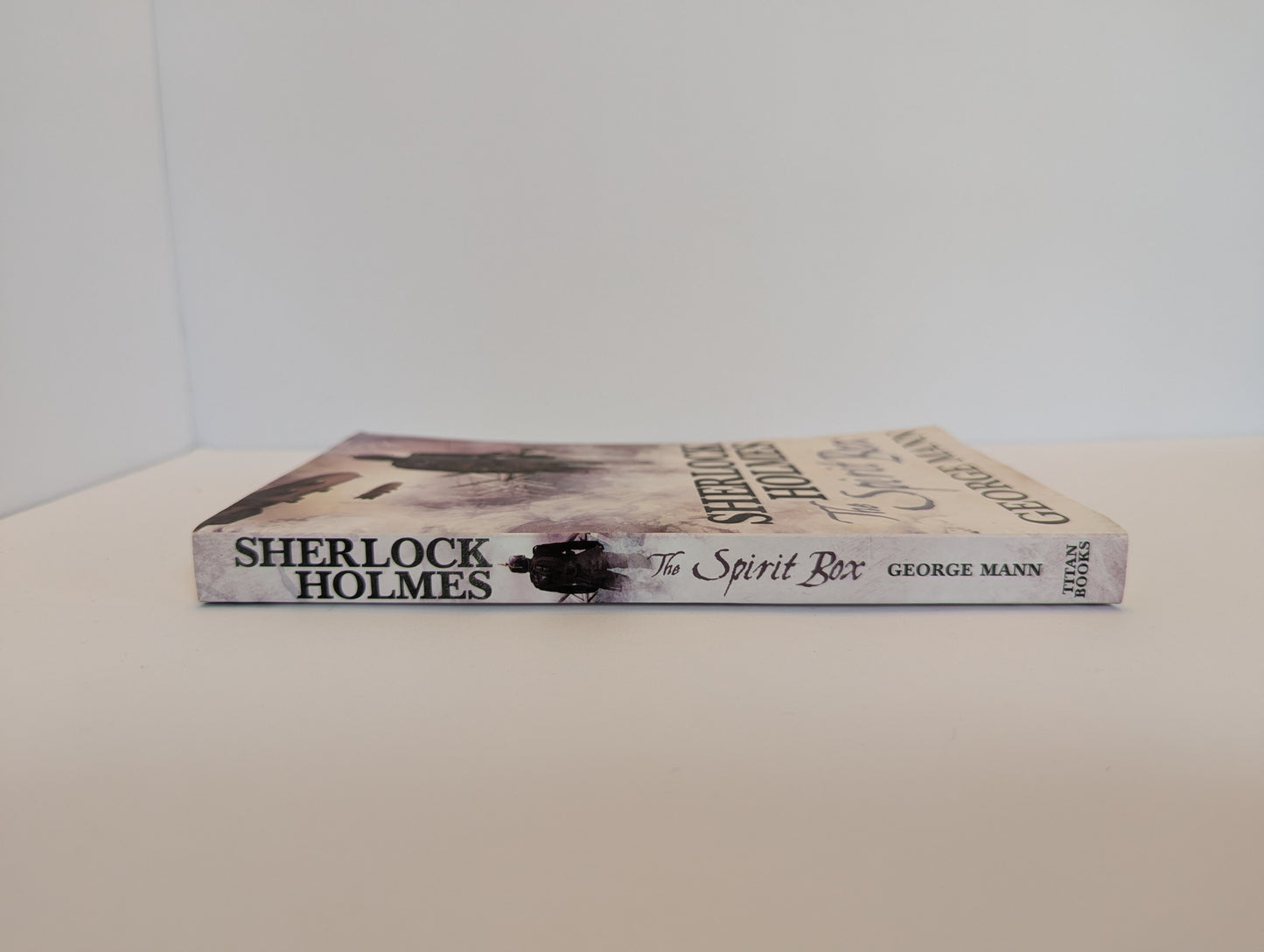 Sherlock Holmes: The Spirit Box