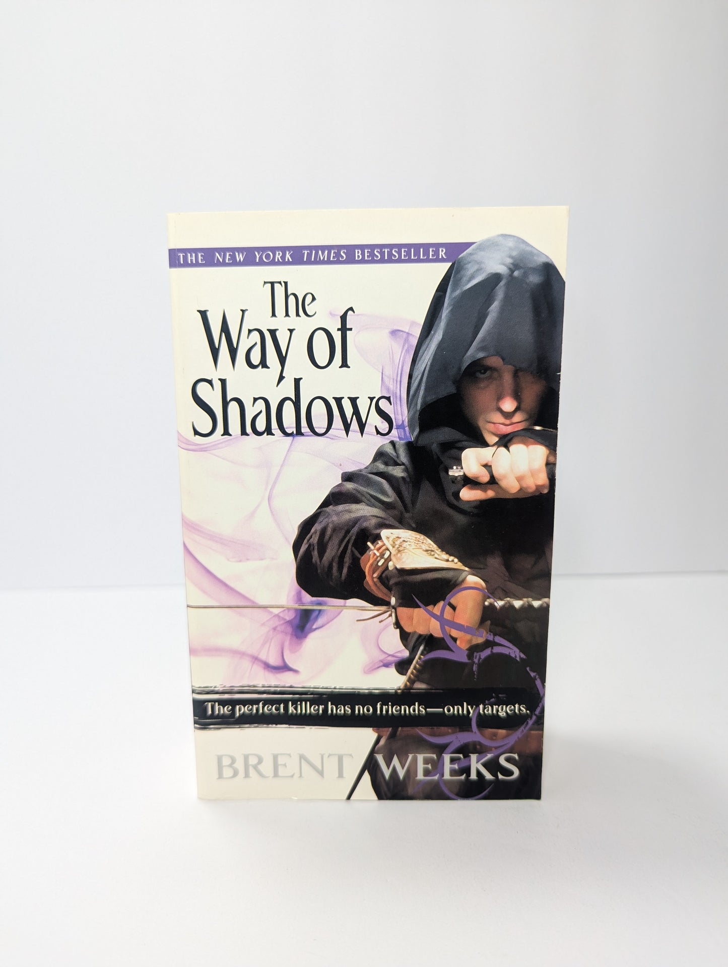 The Way of Shadows: The Night Angel Trilogy: Book 1 (The Night Angel Trilogy, 1)