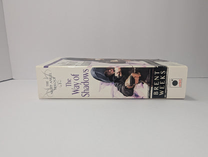 The Way of Shadows: The Night Angel Trilogy: Book 1 (The Night Angel Trilogy, 1)