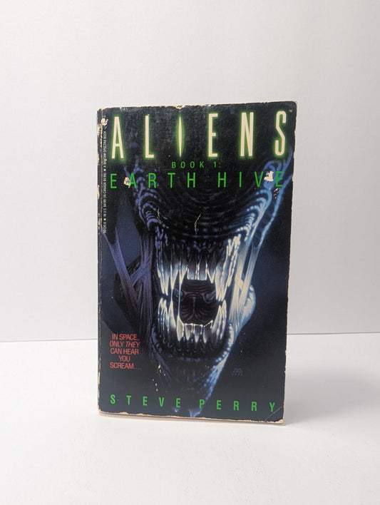 Earth Hive (Aliens, Book 1)