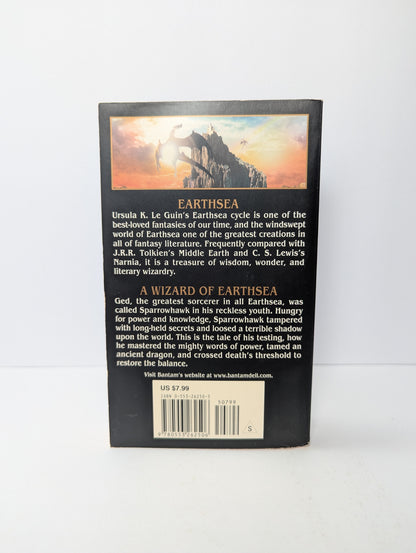 A Wizard of Earthsea (The Earthsea Cycle, Book 1)