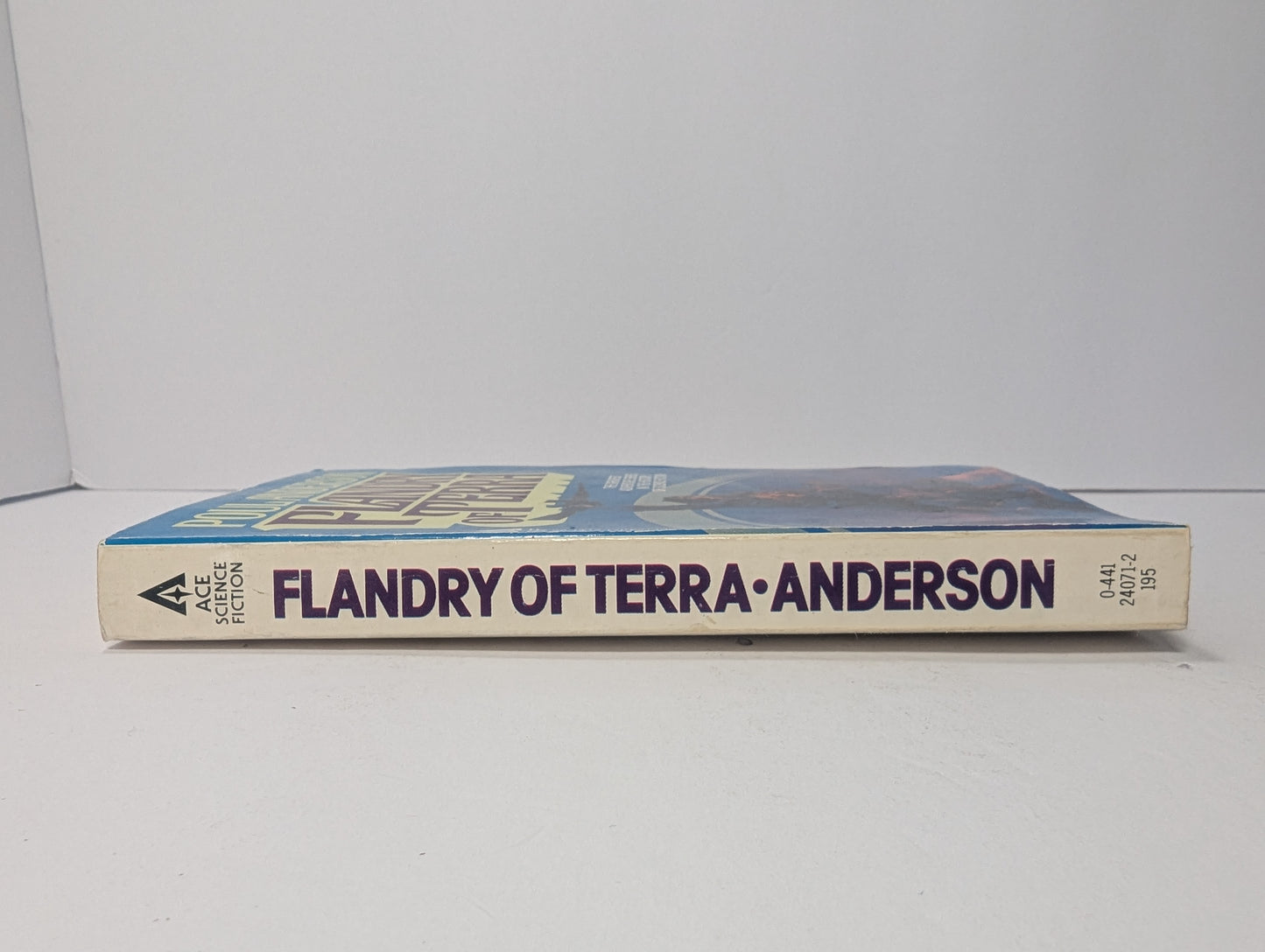 Flandry of Terra: The Continuing Adventures of Dominic Flandry (Ensign Flandry)