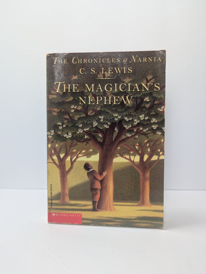 The Magician's Nephew (The Chronicles of Narnia)
