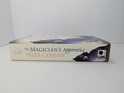 The Magician's Apprentice (The Riftwar Saga #1)
