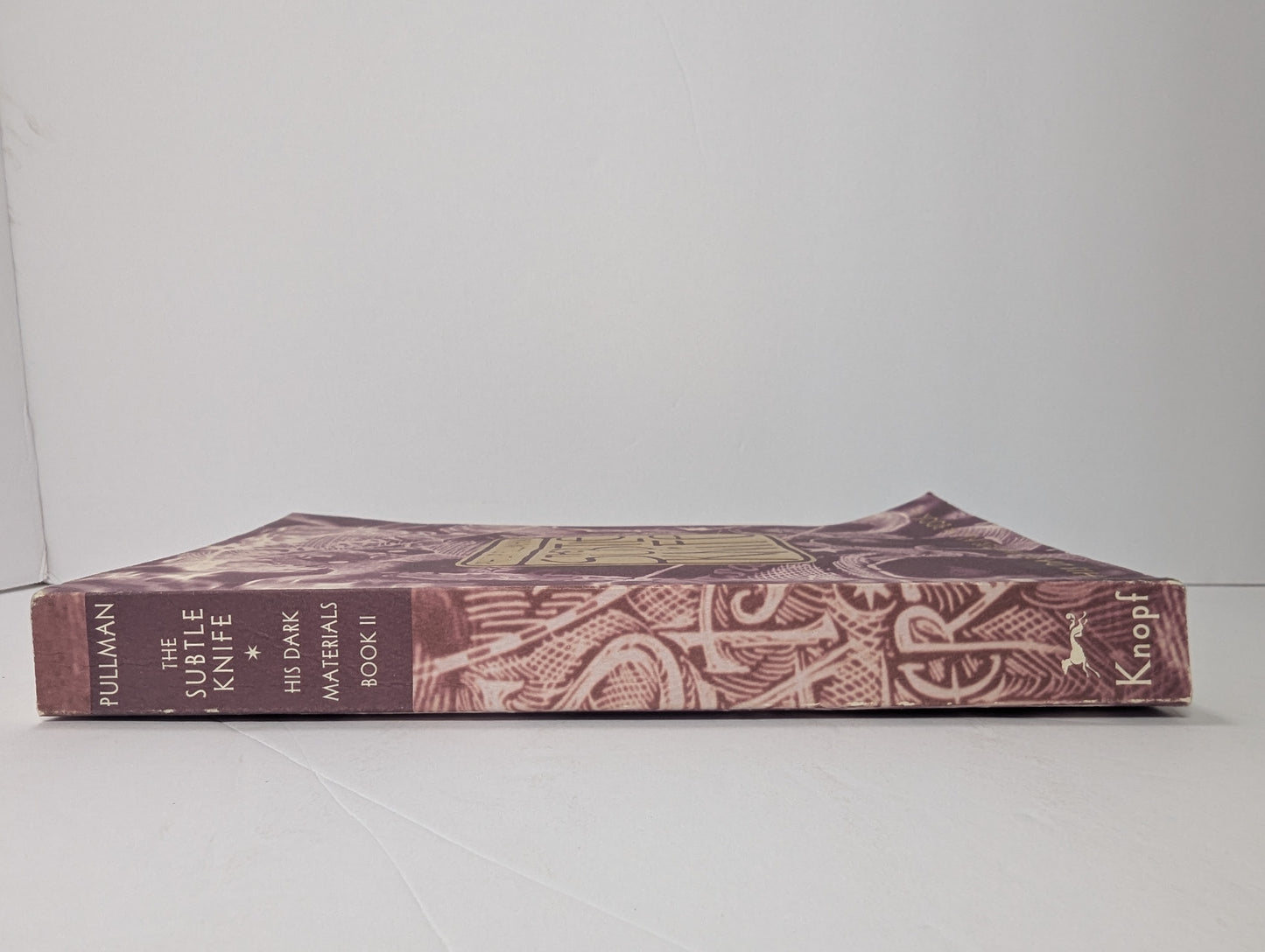 The Subtle Knife (His Dark Materials, Book 2)
