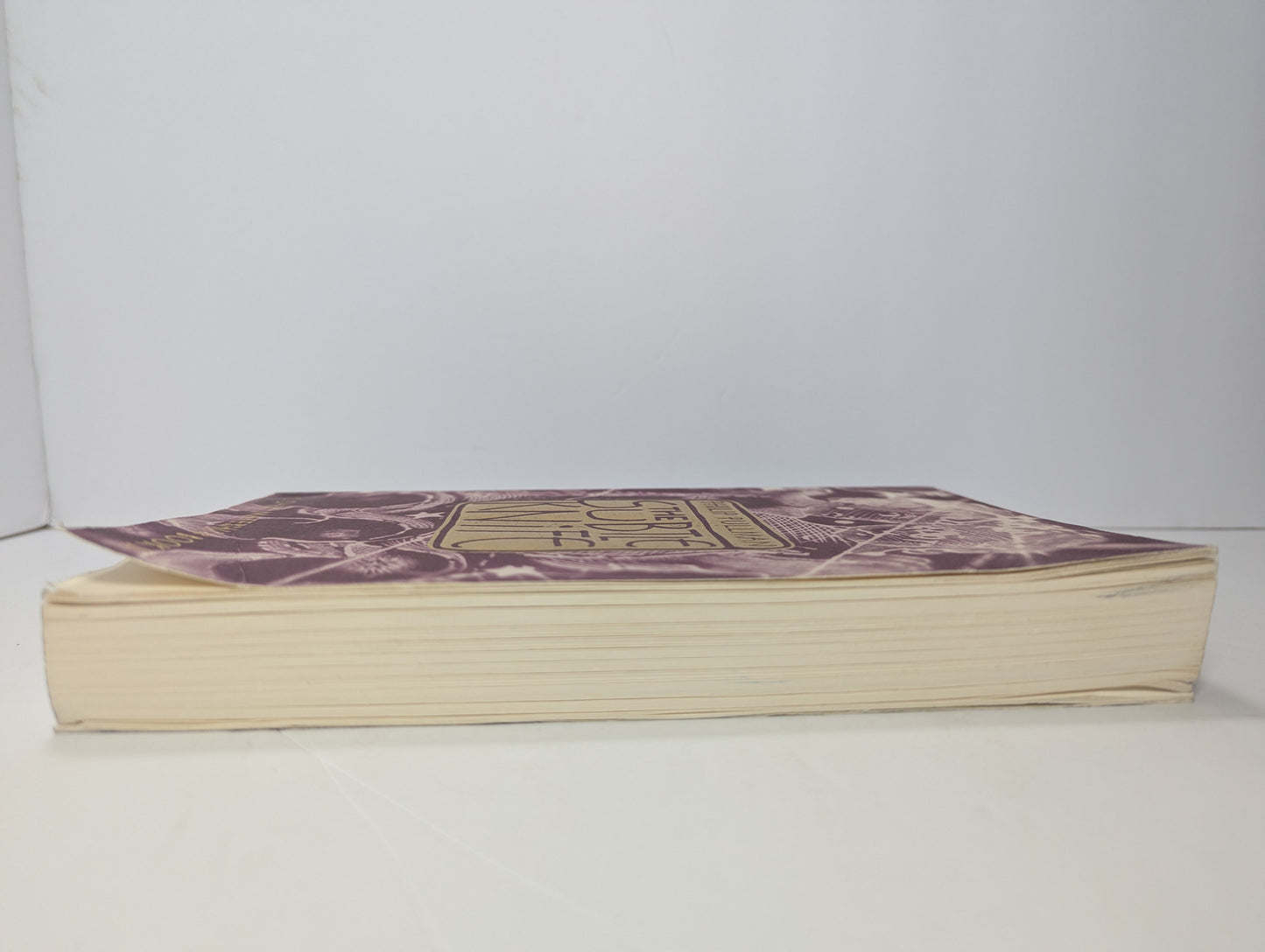 The Subtle Knife (His Dark Materials, Book 2)