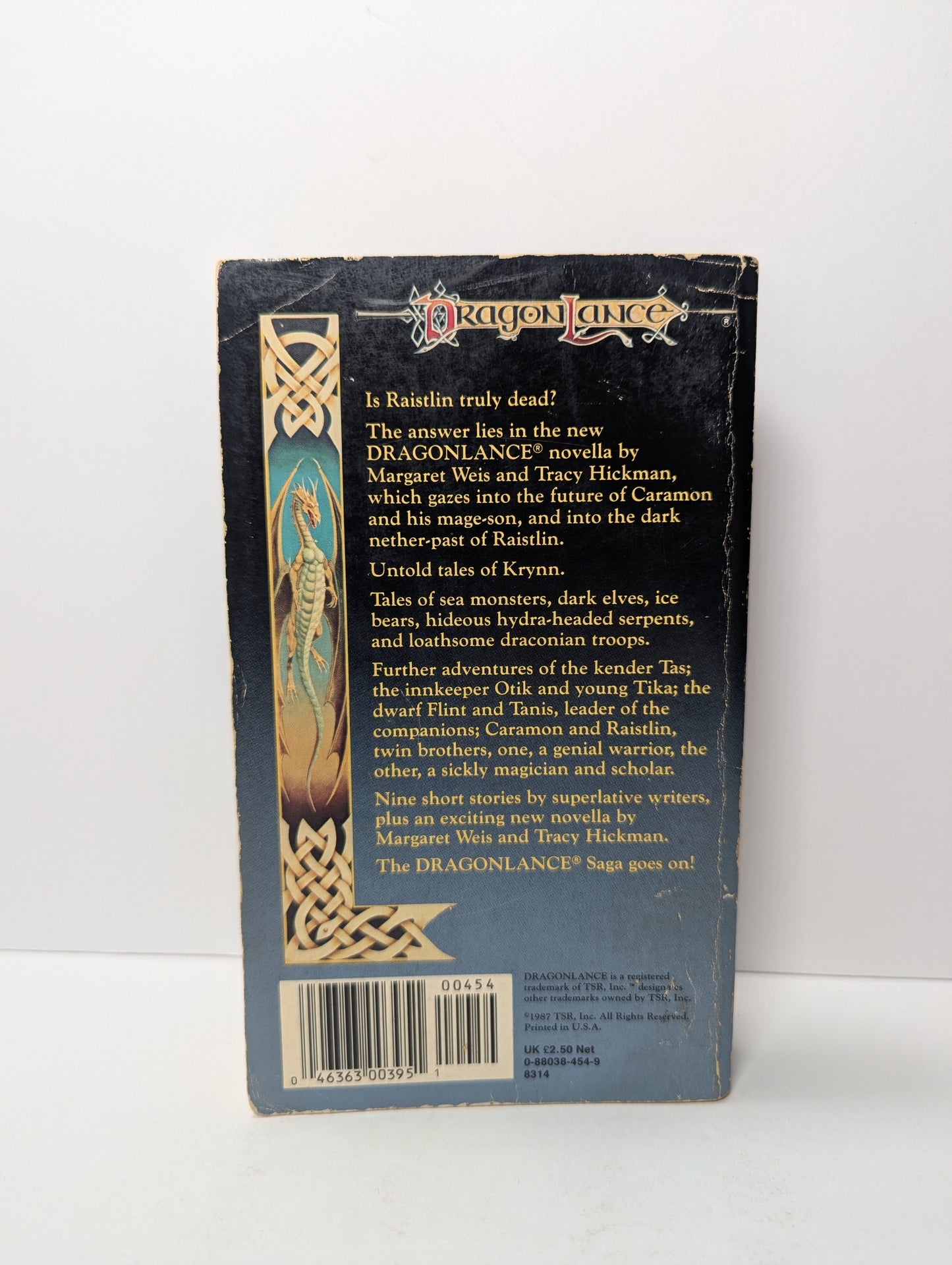 The Magic of Krynn (DragonLance Tales, Book 1)