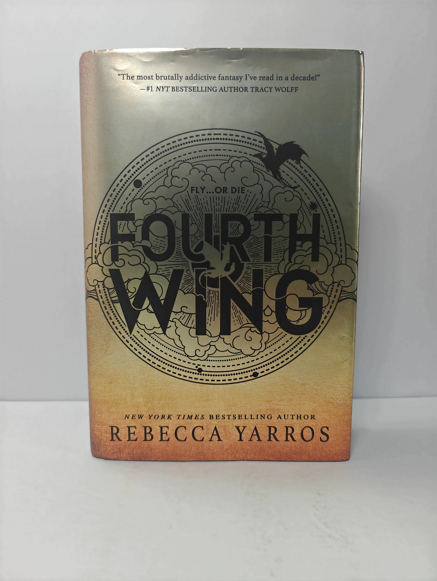 Fourth Wing (Standard Edition) (The Empyrean, 1)