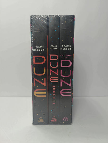 Frank Herbert's Dune Saga 3-Book Boxed Set: Dune, Dune Messiah, and Children of Dune
