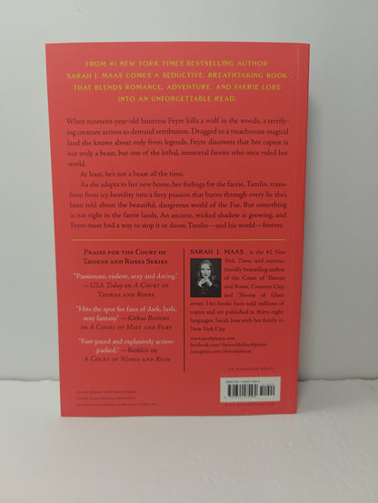 A Court of Thorns and Roses (A Court of Thorns and Roses, 1)